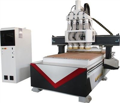 Enrutador CNC de cuatro procesos para la fabricación de muebles de madera
