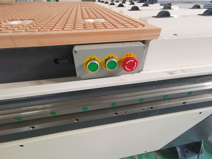 leather cutting machine