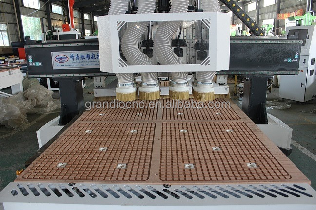 Four heads processing wood engraving machine