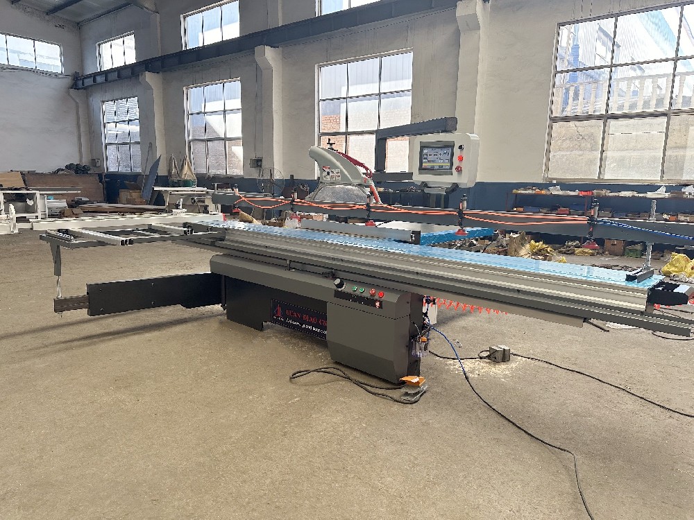 High-Performance Sliding Table Saw: Elevate Your Woodworking Efficiency